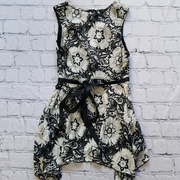 Hot Tempered Sexy Asymmetrical Top Sz Small - Picture 7 of 8